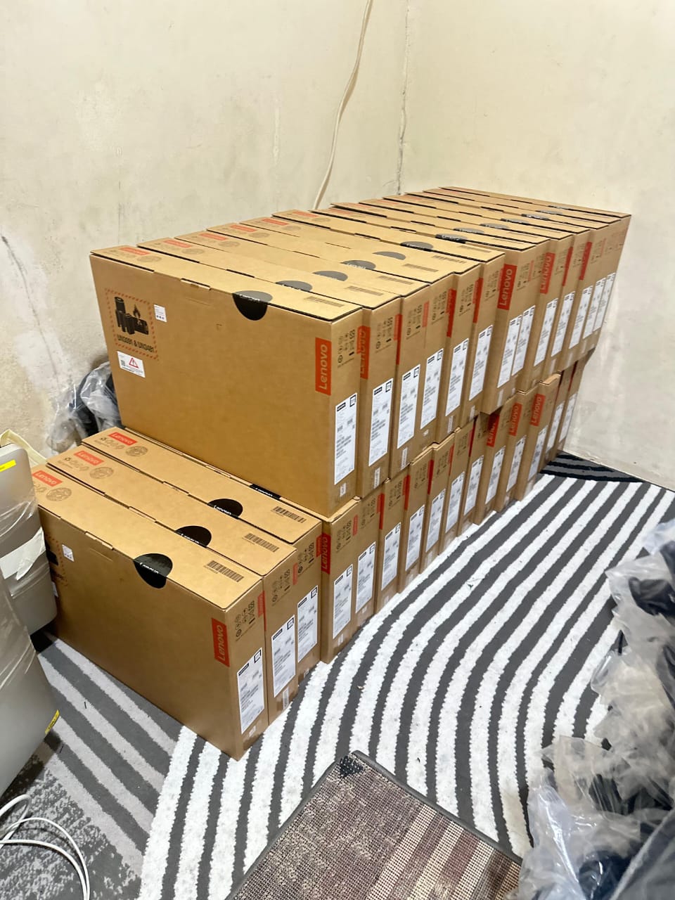 livia komputer livia komputer