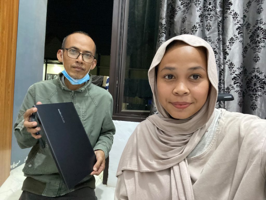livia komputer livia komputer