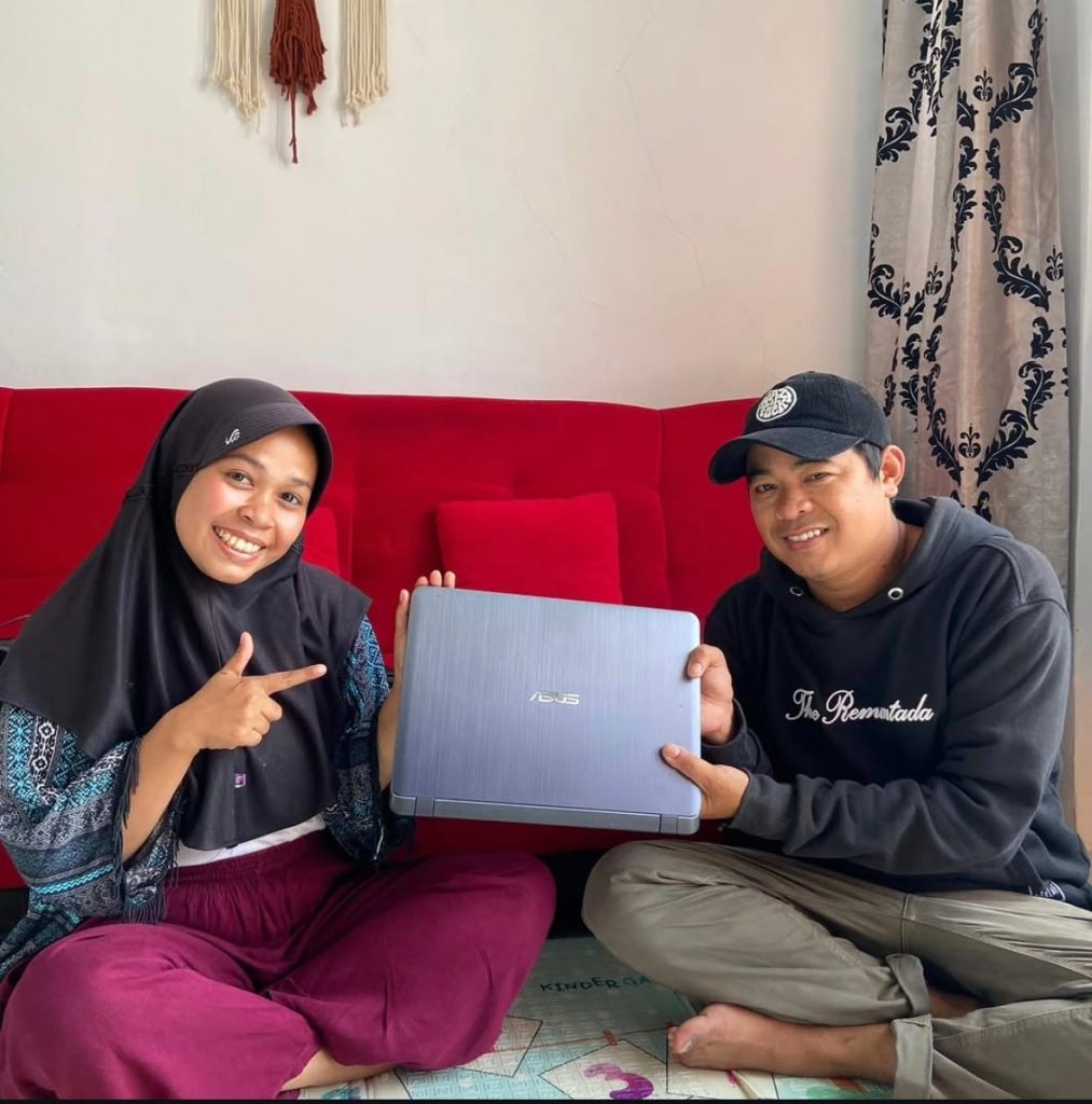 livia komputer livia komputer